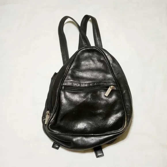 bass black leather backpack G.H. Bass & Co. | Other | Gh Bass Co Black Leather Backpack Zippered Strap  Pockets Inside Out
